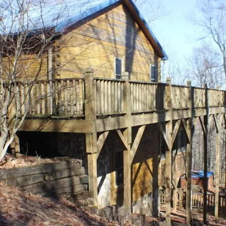 Image 4 - 349 Country Walk Lane, Alleghany County, NC 28675, USA - Loft for sale