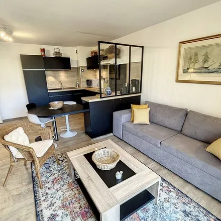 Image 7 - 50610 Jullouville, France - Apartment for rent