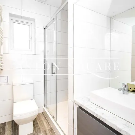 Image 2 - Thorne House, Brent Street, London, NW4 2DX, United Kingdom - Apartment for rent