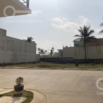 Buy this studio house on Avenida Santa Cruz de la Palma in 96558 Coatzacoalcos, VER