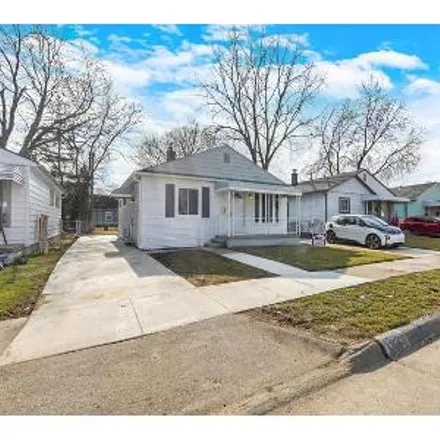 Buy this 3 bed house on 1832 Charter Street in Lincoln Park, MI 48146