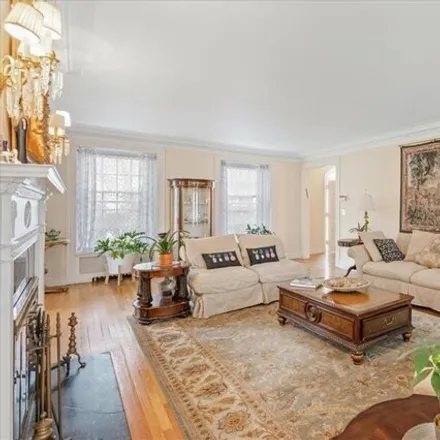 Image 7 - 153 Morris Lane South, Scarsdale Downs, City of New Rochelle, NY 10583, USA - House for sale