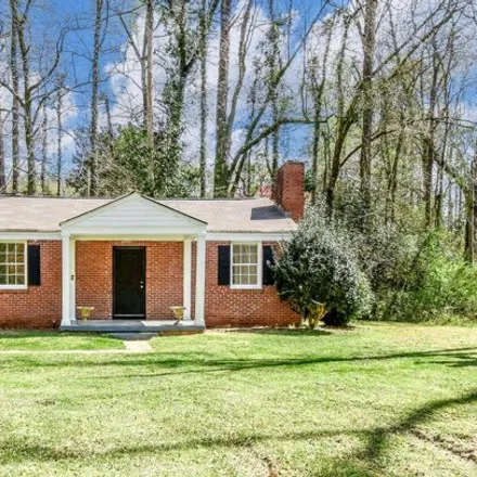 Buy this 2 bed house on 549 Meadowbrook Road in Alexander City, AL 35010