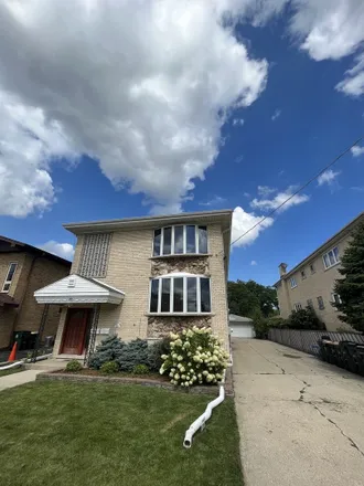 Rent this 3 bed house on FedEx Office in 678 North Northwest Highway, Park Ridge