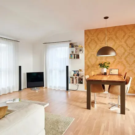 Rent this 2 bed apartment on Meineckestraße 10 in 40474 Dusseldorf, Germany