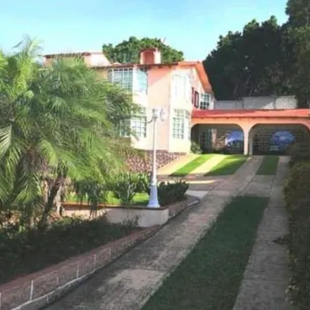 Buy this 6 bed house on Calzada de los Estrada in 62290 Cuernavaca, MOR