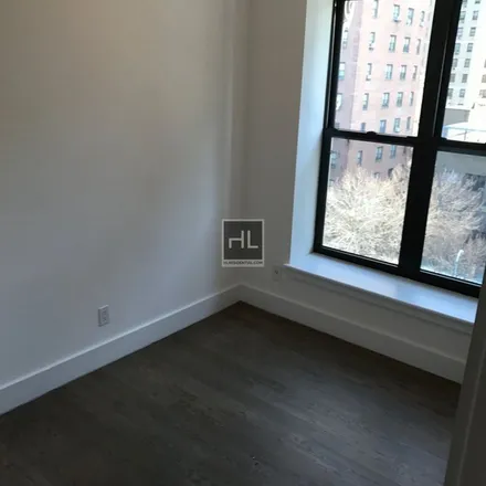 Rent this 3 bed apartment on 118 Ridge Street in New York, NY 10002