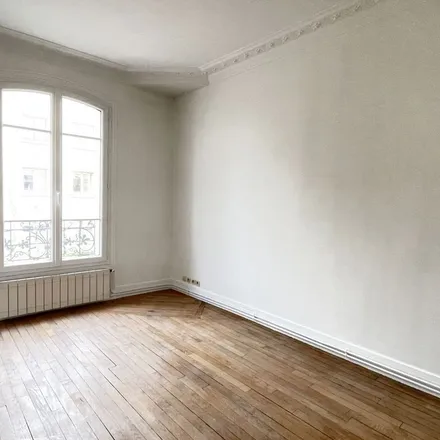 Rent this 2 bed apartment on 18 Rue de l'Orme in 92700 Colombes, France