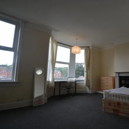 Image 4 - 33-41 Brudenell Road, Leeds, LS6 1HA, United Kingdom - House for rent