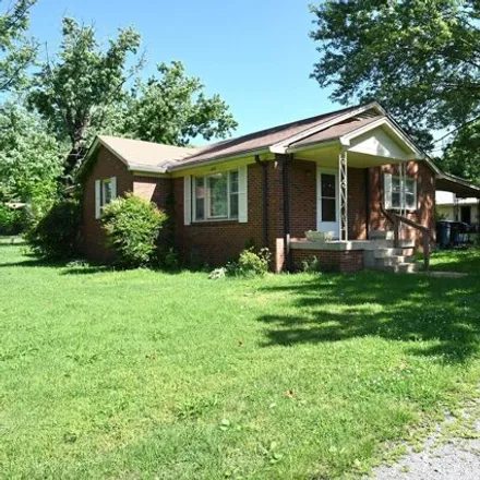 Image 2 - 3011 Lights Chapel Road, Greenbrier, Robertson County, TN 37073, USA - House for sale