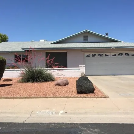 Rent this 3 bed house on 564 East Laguna Drive in Tempe, AZ 85282