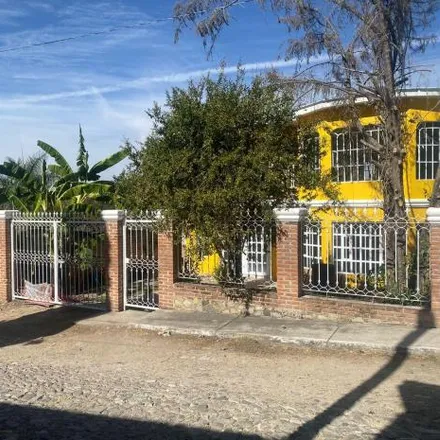 Buy this 3 bed house on Higuera in 45850 Ixtlahuacán de los Membrillos, JAL