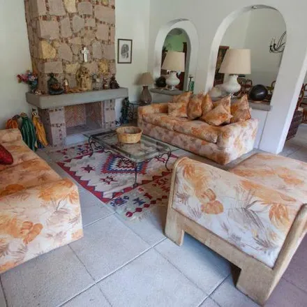 Buy this 9 bed house on Calle del Tesoro in 62520 Tepoztlán, MOR