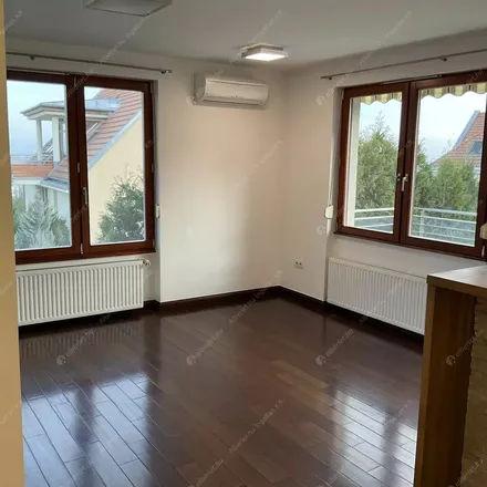 Image 4 - Budapest, unnamed road, 1032, Hungary - Apartment for rent
