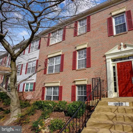 Rent this 3 bed apartment on 12102 Green Leaf Court in Fair Oaks, Fairfax County