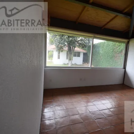 Rent this studio house on unnamed road in San Salvador Tizatlalli, 52172