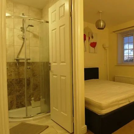 Image 3 - Marine Drive, London, IG11 0GP, United Kingdom - Room for rent