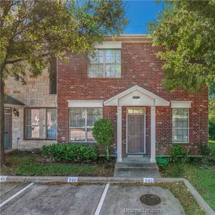 Buy this 4 bed townhouse on Gateway Shopping Center in 397 Forest Drive, College Station