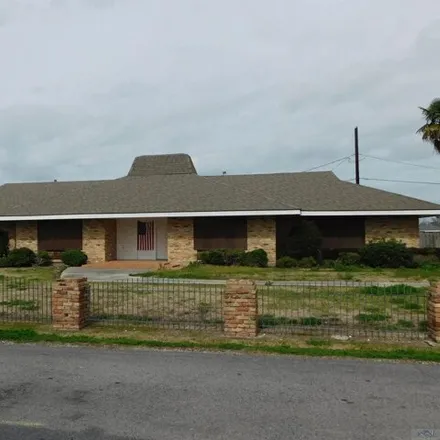 Buy this 3 bed house on 160 West 84th Street in Lafourche Parish, LA 70345