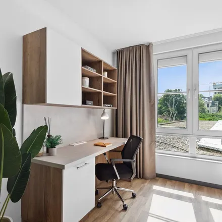 Rent this 1 bed apartment on Bonn Hauptbahnhof in Kaiserplatz, 53113 Bonn