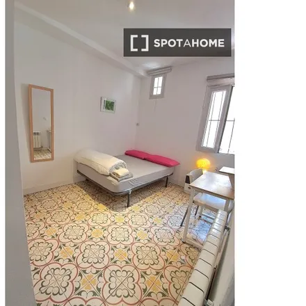Image 6 - Conchita Crepados El Peine de Oro, Calle de la Madera, 18, 28004 Madrid, Spain - Apartment for rent