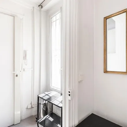 Image 2 - 7 Rue de la Michodière, 75002 Paris, France - Apartment for rent