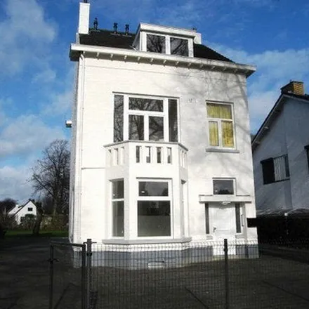 Rent this 2 bed apartment on Tongerseweg 252A in 6214 BE Maastricht, Netherlands