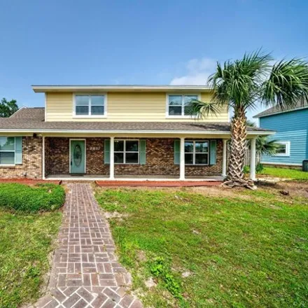 Buy this 5 bed house on 2821 Briarcliff Road in Panama City, FL 32405