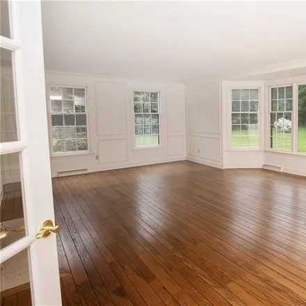 Image 7 - 609 Carter Street, New Canaan, CT 06840, USA - House for sale
