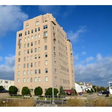 Buy this 4 bed condo on 2 South 31st Avenue in Longport, Atlantic County