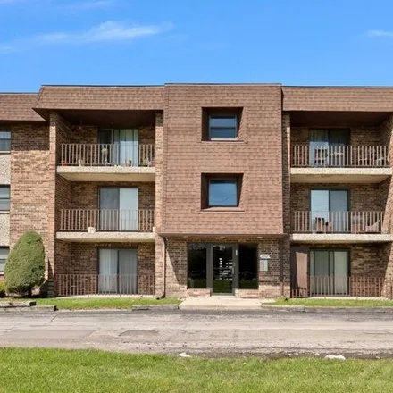 Buy this 2 bed condo on 175th Street in Lansing, IL 60438