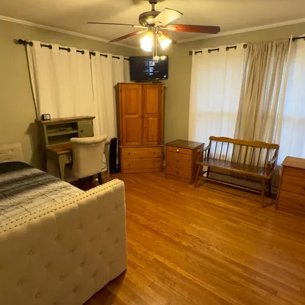 Image 3 - 393 Felecie Drive, Lafayette, LA 70506, USA - Room for rent