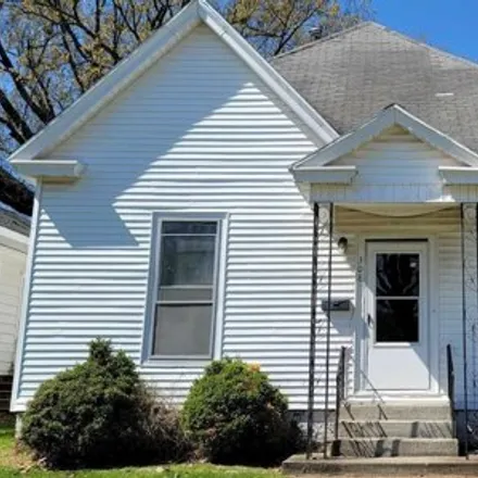Buy this 3 bed house on 601 3rd Street in Fulton, KY 42041