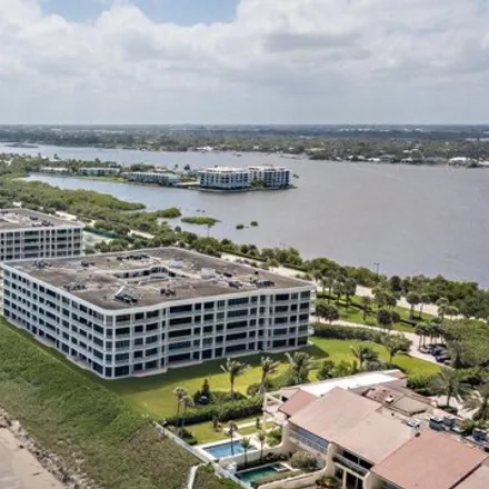 Image 3 - 76 Sloans Curve Drive, Palm Beach, Palm Beach County, FL 33480, USA - Condo for sale