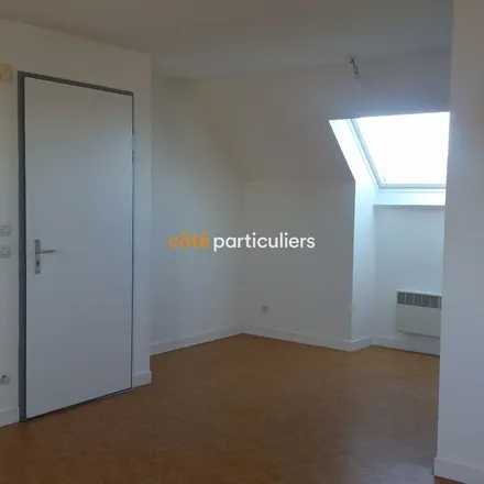 Rent this 3 bed apartment on 89 Rue de Villemandeur in 45120 Châlette-sur-Loing, France