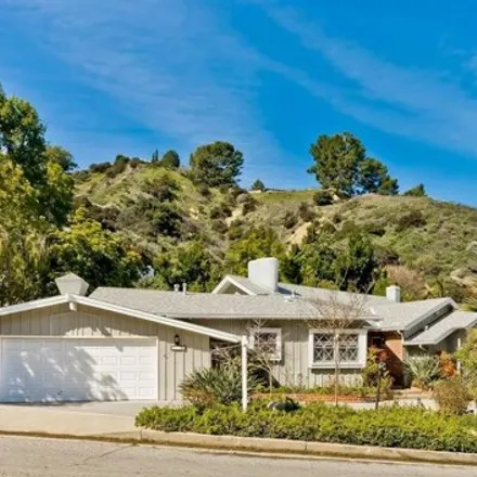 Image 3 - 3643 Loadstone Drive, Los Angeles, CA 91403, USA - House for sale