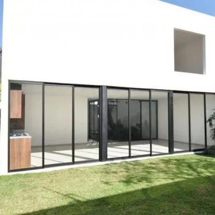 Buy this 3 bed house on Extra in Paseo Burgos, Fraccionamiento Burgos de Cuernavaca