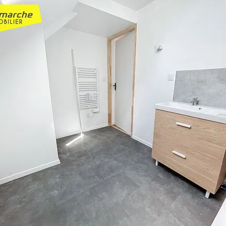 Image 4 - 24 Rue de l'Hippodrome, 50800 La Chapelle-Cécelin, France - Apartment for rent