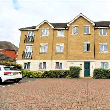 Rent this 2 bed apartment on Grenville Road in Grays, RM16 6BG