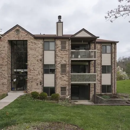 Buy this 2 bed condo on 72 View Terrace Drive in Southgate, Campbell County