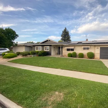 Buy this 4 bed house on 6572 North Orchard Street in Fresno, CA 93710