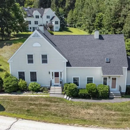 Image 1 - 32 Apple Tree Drive, Goffstown, NH 03045, USA - Loft for sale
