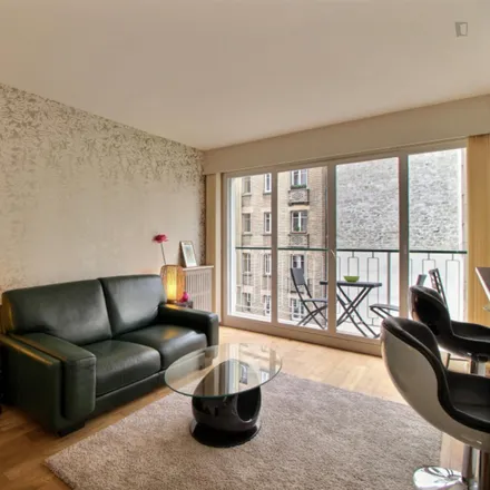 Rent this studio apartment on 33 Rue Rennequin in 75017 Paris, France