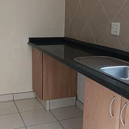 Image 5 - Newton Road, Manor, Pietermaritzburg, 3200, South Africa - Apartment for rent