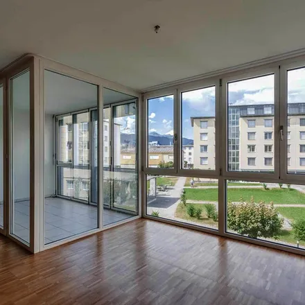 Rent this 5 bed apartment on Oberhofmatte 9 in 6021 Emmen, Switzerland