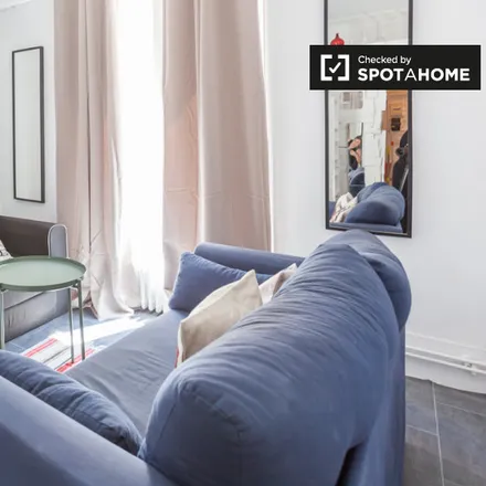 Rent this 3 bed room on 72 Rue Myrha in 75018 Paris, France