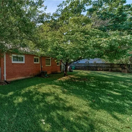 Image 6 - 3223 Chappell Lane Northwest, Peachtree Corners, GA 30360, USA - House for sale