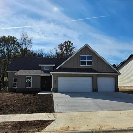 Buy this 4 bed house on 12632 Scenic Drive in Rogers, AR 72756
