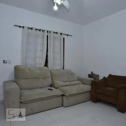 Rent this 3 bed house on Rua Carmo do Cajuru in Jacarepaguá, Rio de Janeiro - RJ