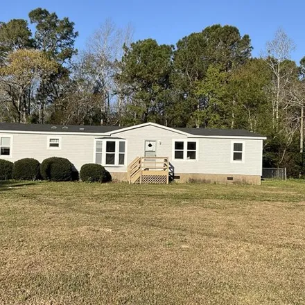 Buy this studio apartment on 164 Clearview Drive in Onslow County, NC 28445